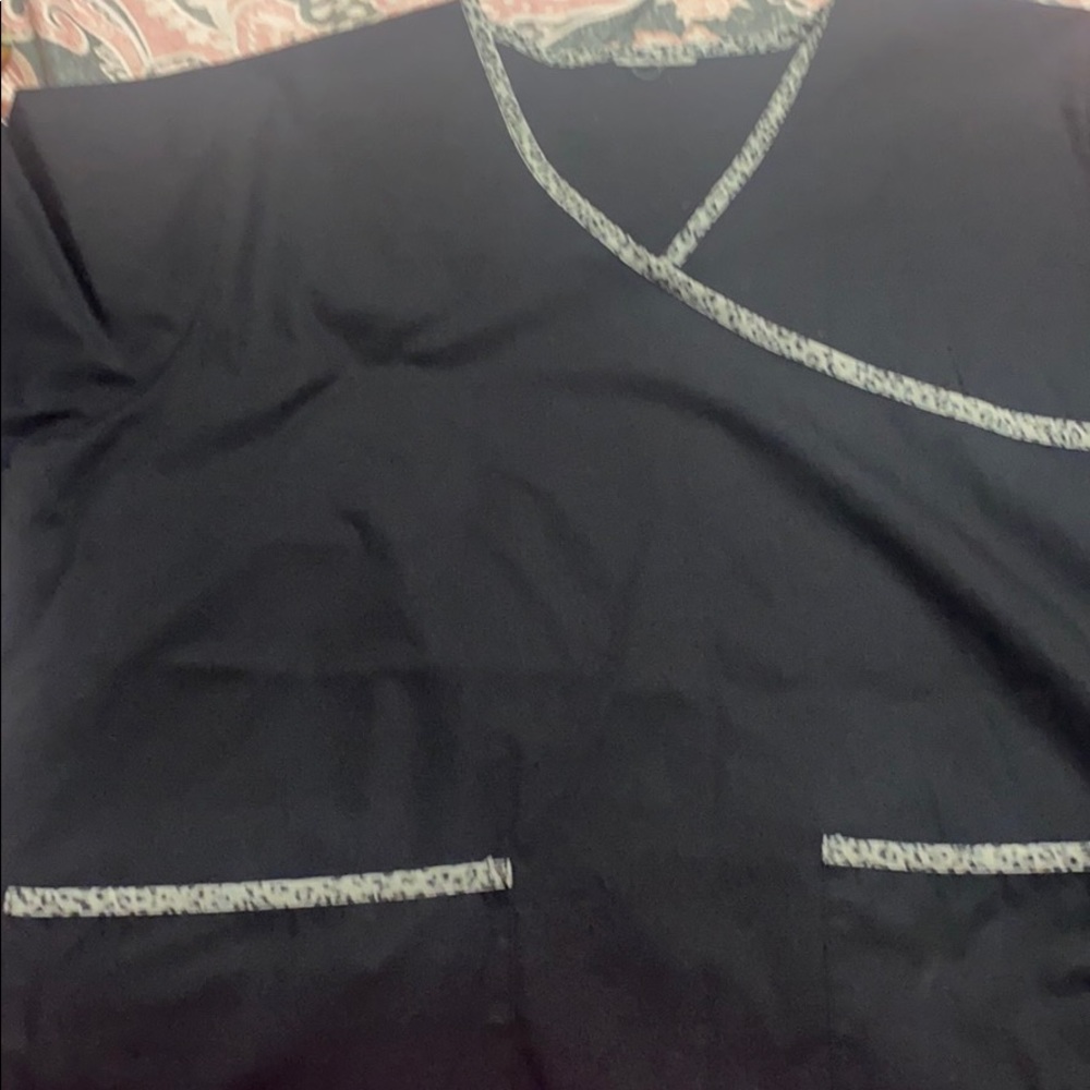 Like new no rips,tears, discoloration